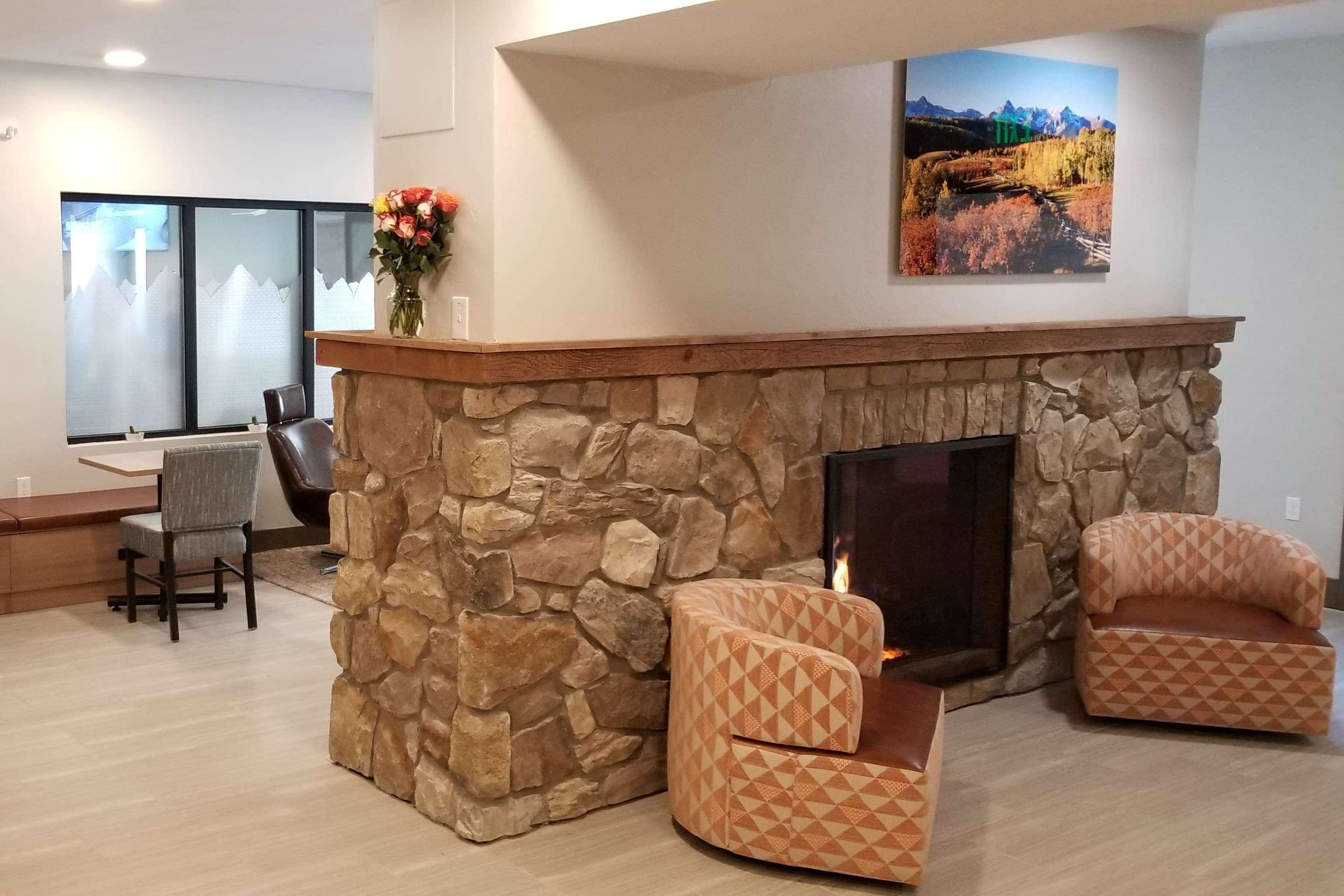 Microtel Inn & Suites By Wyndham Georgetown Lake Exterior foto