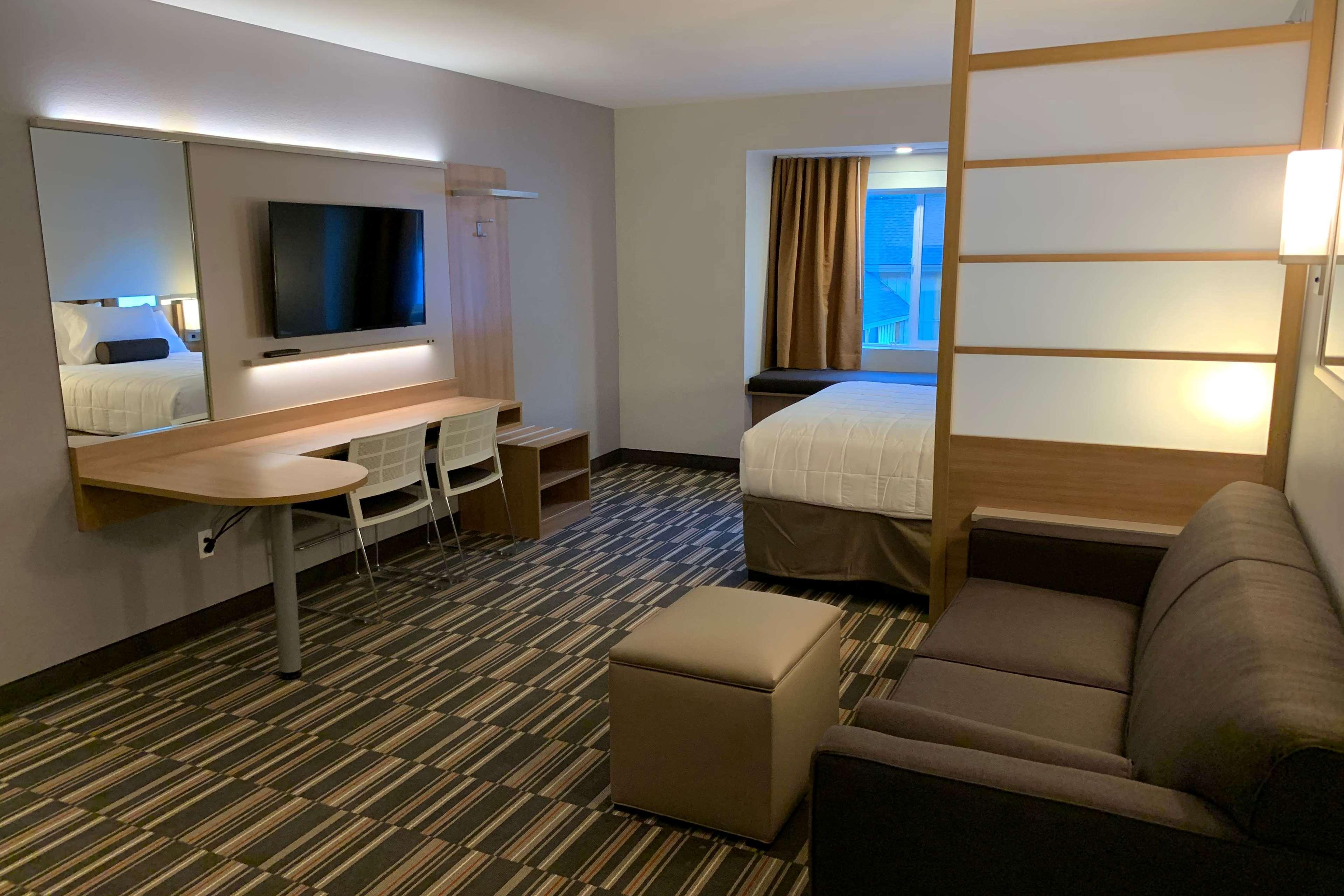 Microtel Inn & Suites By Wyndham Georgetown Lake Exterior foto